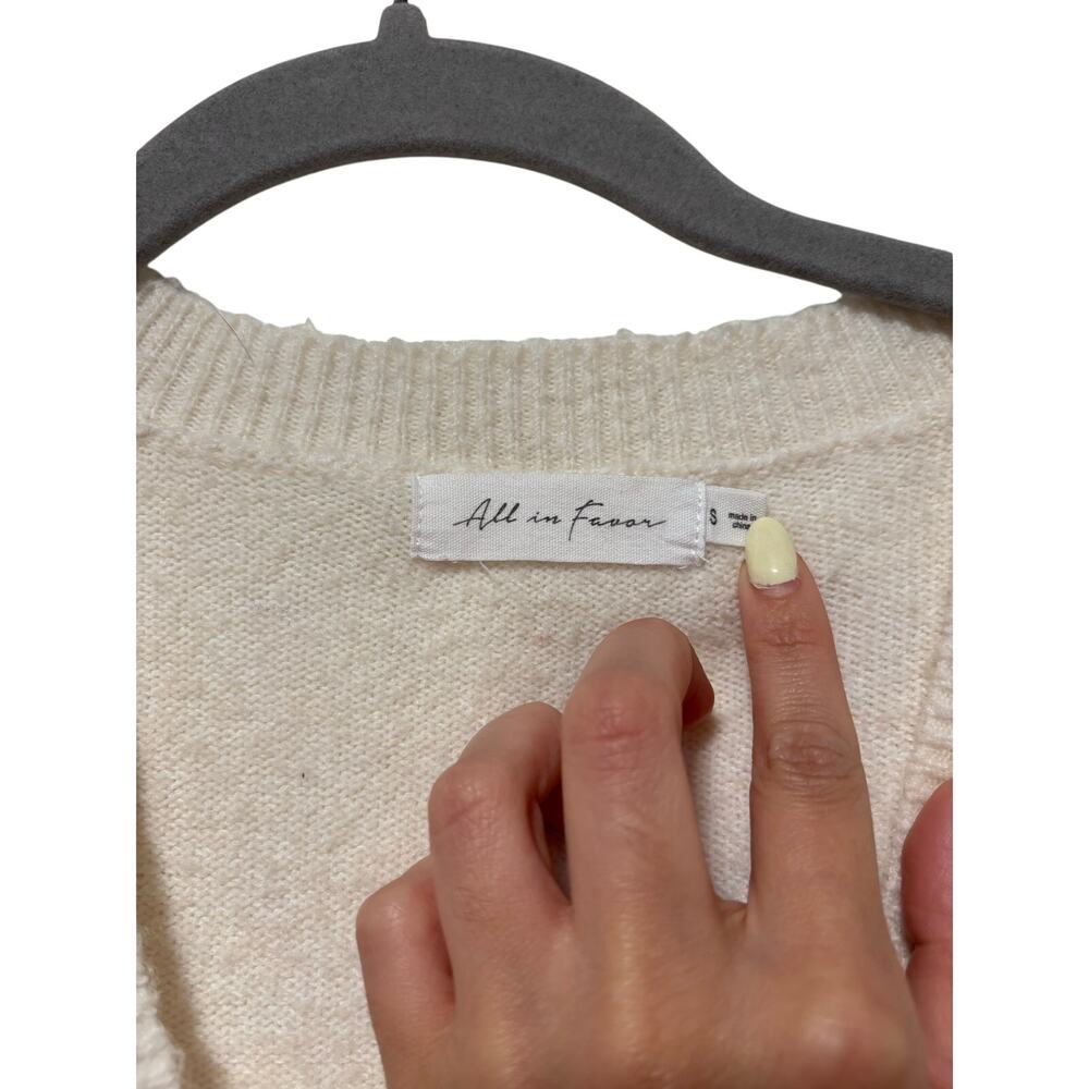 All In Favor Ivory Pointelle Knit Cropped Cardigan Women’s Small Button Front - Picture 5 of 7